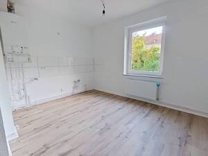 Gemütliche 2-Zimmer-Erdgeschosswohnung mit modernem Wannenbad und viel Lichteinfall – 33607 Bielefeld – Vorschaubild 5