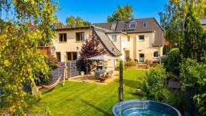 Teilsanierte Doppelhaushälfte mit traumhaftem Garten in guter Wohnlage in HH-Billstedt - Wentzel Dr. – 22117 Hamburg – Vorschaubild 2
