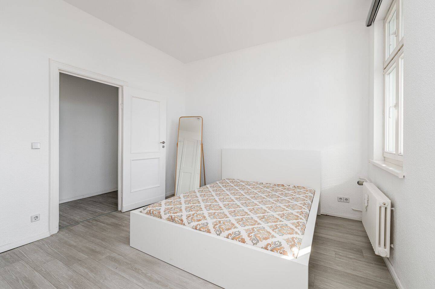 Lichtdurchflutete 2-Zimmer Wohnung im obersten Geschoss mit zukünfiger "Gründachprojekt" Dachterrasse – Berlin – Vorschaubild 5