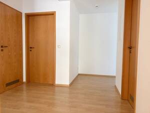 Schöne 3,5-Zi.-Whg. mit Balkon und TG-Stellplatz direkt am Fürther Stadtwald – 90768 Fürth – Vorschaubild 8