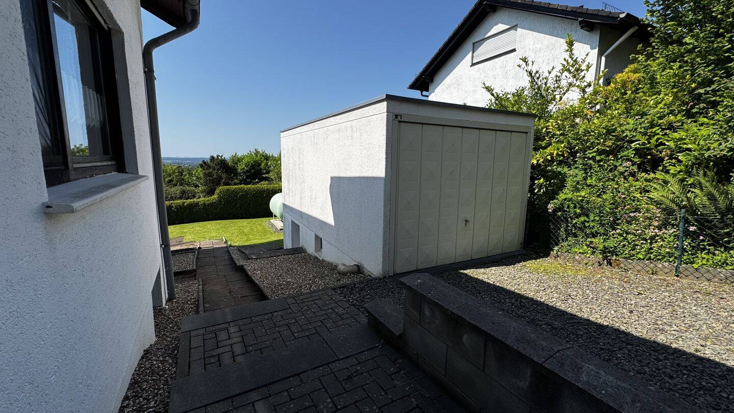 Fernblick inklusive - gepflegtes Einfamilienhaus mit Garten und zusätzlichem Grundstück – Much – Vorschaubild 8