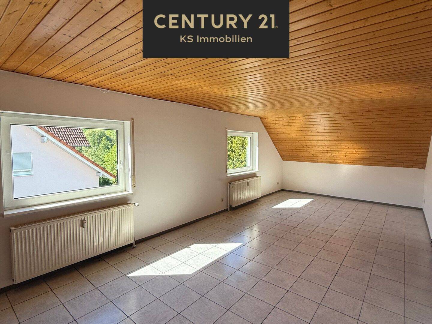 Helle 3,5 -Zimmer-Dachgeschosswohnung in ruhiger Wohnlage von Heinzenhausen