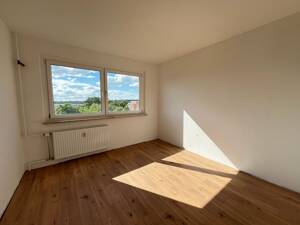 Sommer Special! | Moderne 2-Zimmer Wohnung mit Balkon – 8062 Zwickau – Vorschaubild 3
