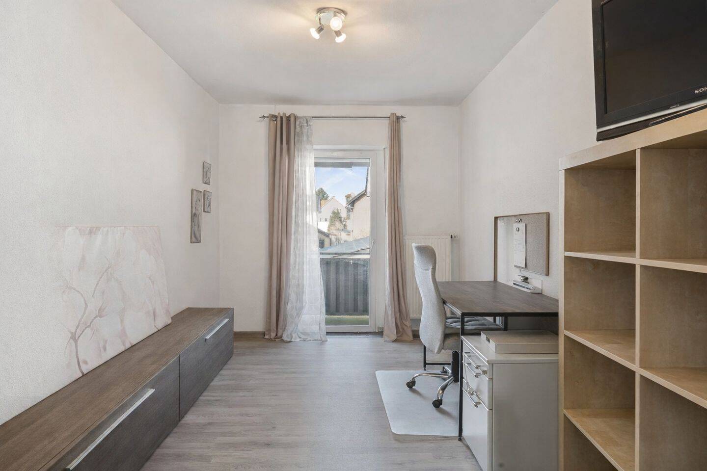 Gepflegtes Einfamilienhaus mit Terrasse, Balkon und Garage in Bad Lippspringe – Bad Lippspringe – Vorschaubild 8