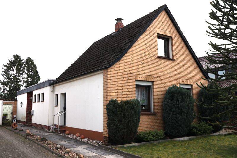 0 % Käuferprovision! Ebenerdiges Wohnen mit riesigem Gartengrundstück in Iprump / Stickgras! – Delmenhorst – Vorschaubild 2