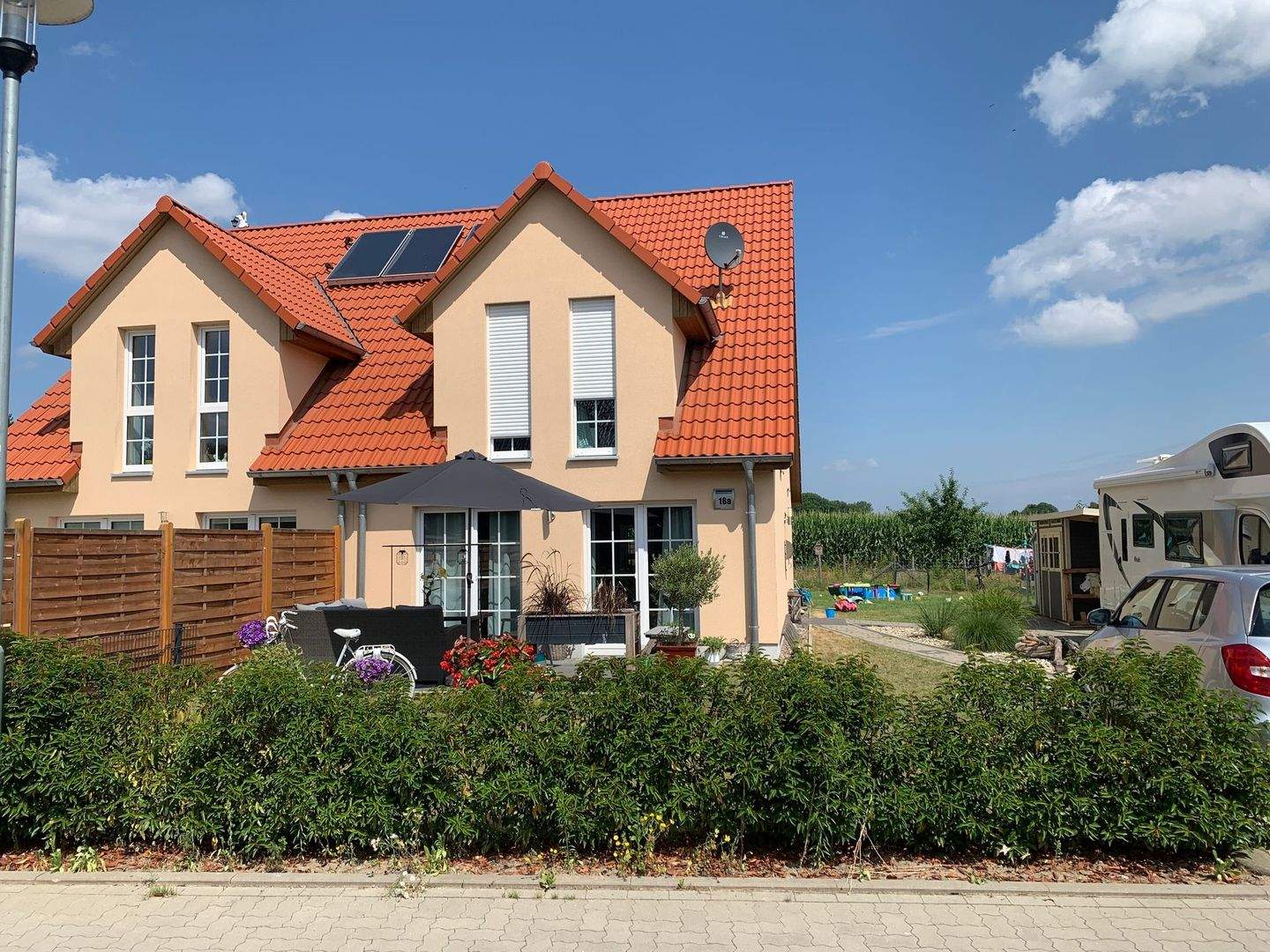 Doppelhaushälfte mit vier Zimmern in Harburg (Kreis), Seevetal Baujahr 2017 von Privat - reserviert – Seevetal – Bild 1 von 9