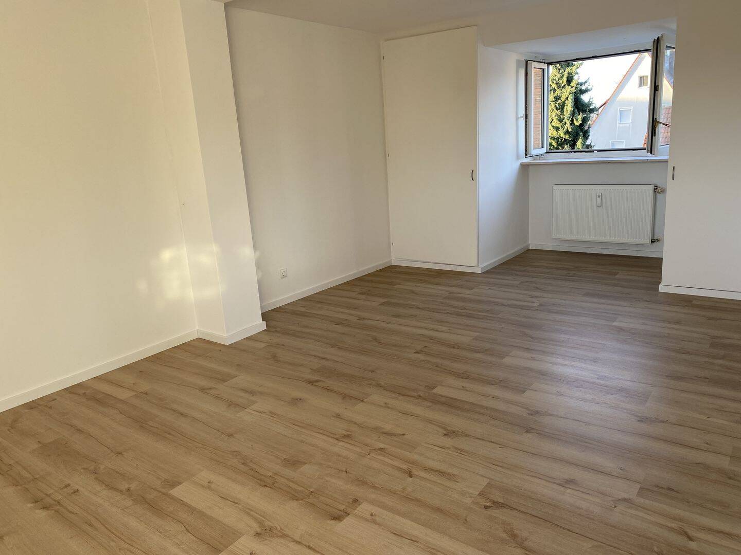 Feines kleines Apartment in ruhiger Stichstraße...Dachstudio in Nürnberg-Nord/Ziegelstein – Nürnberg – Vorschaubild 6