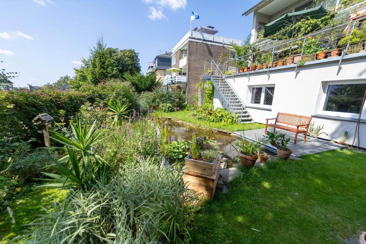 Im Grünen leben - mitten im Zentrum (maklerfrei) - inkl. 85qm Einliegerwohnung – 42853 Remscheid – Bild 1 von 9