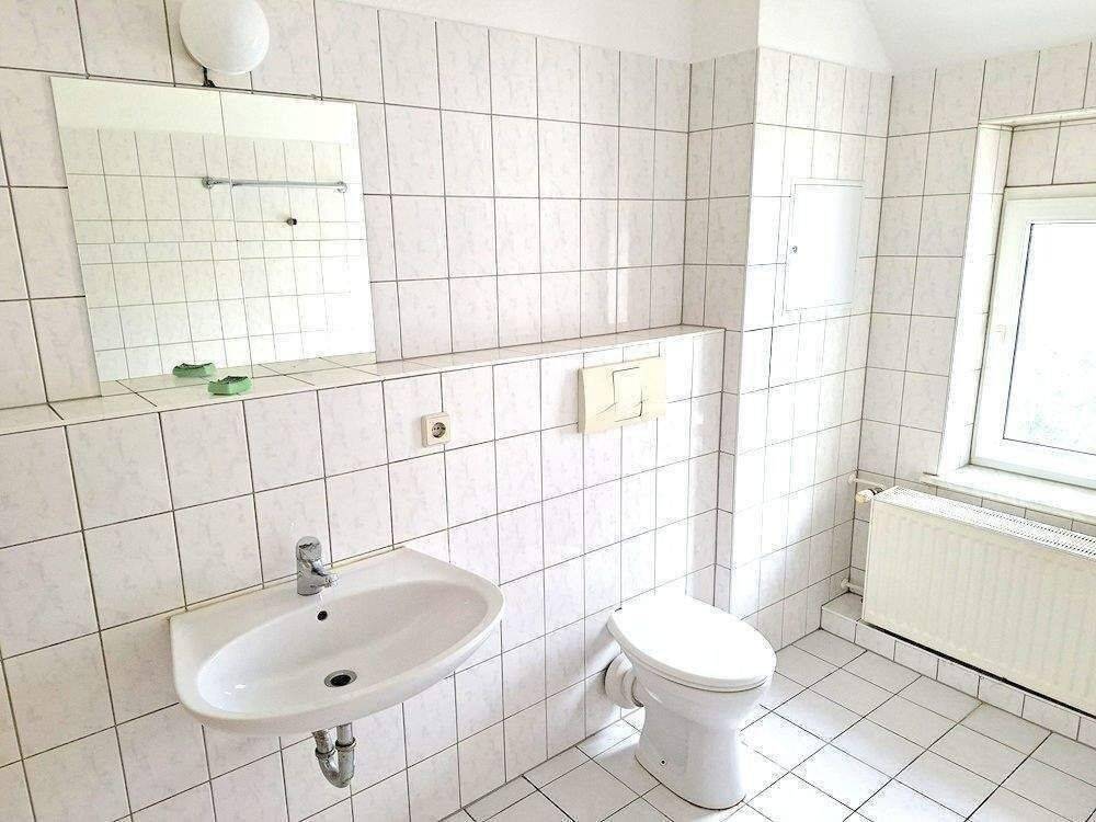 !! 3-Zimmer-Dachgeschosswohnung mit Laminat !! – Chemnitz – Vorschaubild 3