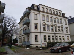 Tolle 3-R-DG-Mais.-Wohnung mit Balkon u. EBK in Dresden-Löbtau – 1159 Dresden – Vorschaubild 2