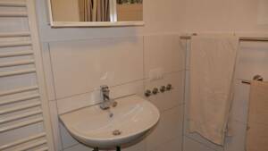 ruhige 2-Zimmer-Wohnung in Stuttgart-Zuffenhausen - WOHNEN AUF ZEIT – 70435 Stuttgart – Vorschaubild 9