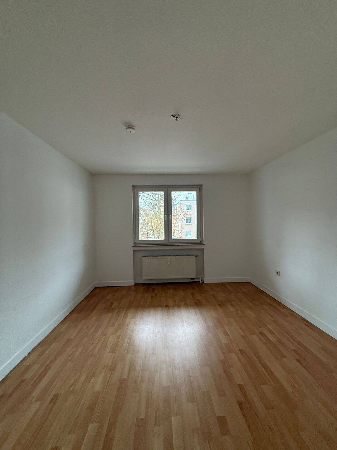 Regierungsviertel - Moderne Etagenwohnung mit einer Garage – Saarbrücken – Vorschaubild 4