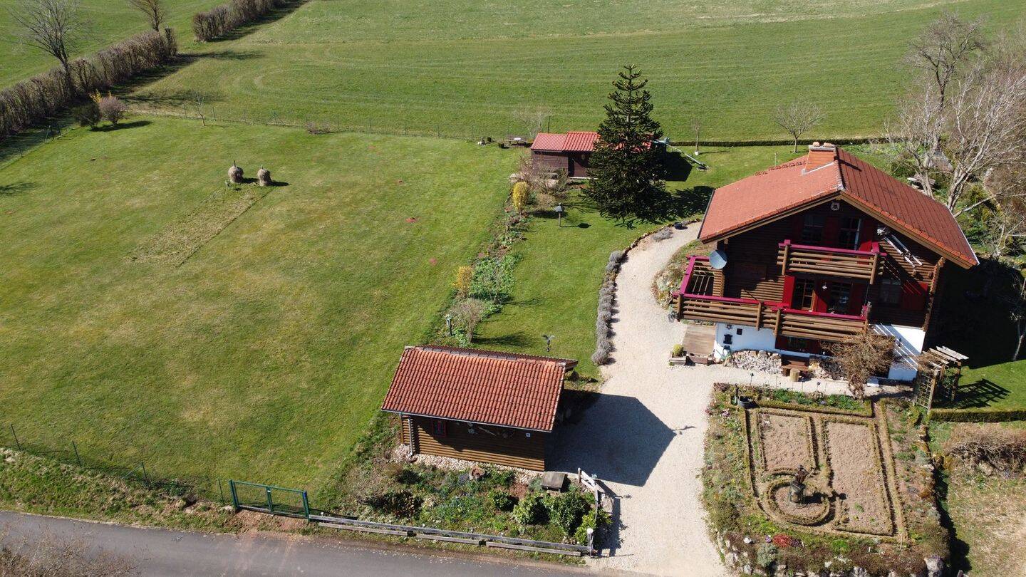 Ferienhaus & Kapitalanlage: Holzblockhaus mit Studio inkl. Inventar in der Vulkaneifel – Kopp – Vorschaubild 8