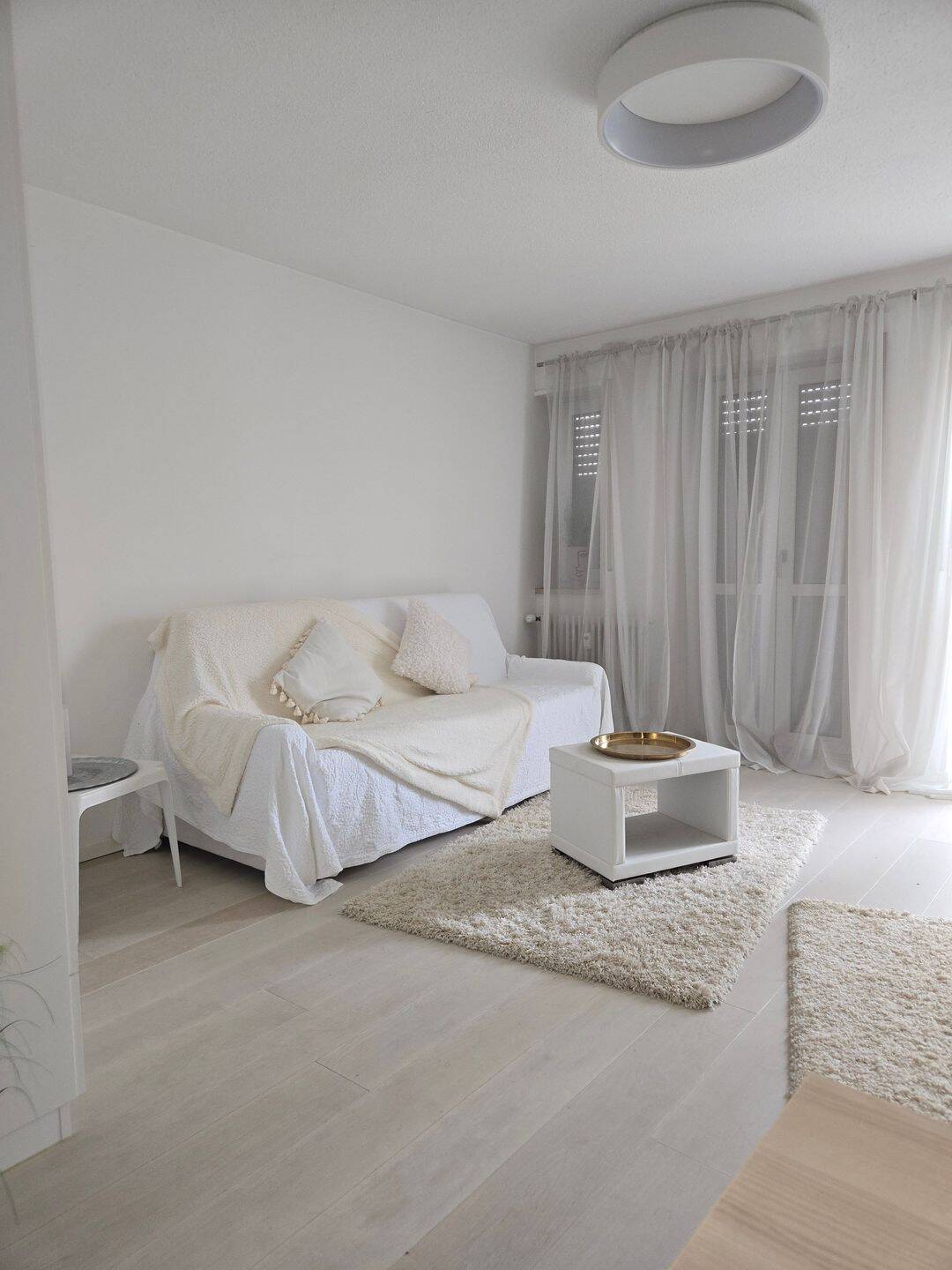 Moderne 1-Zimmer-Wohnung mit Einbauküche in Rosenheim-Hofau