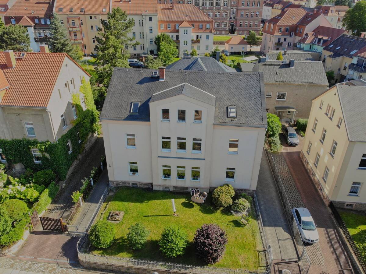Mehrfamilienhaus zur Kapitalanlage, Teilsanierung notwendig! Teilvermietet, BV für Balkone positiv! – Nossen – Vorschaubild 2