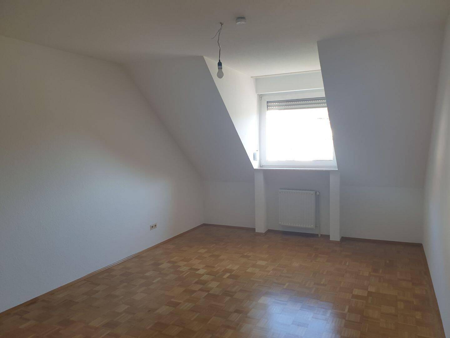 3-ZKB Dachgeschosswohnung mit Balkon & EBK in Osnabrück-Sonnenhügel – ab sofort frei! – Osnabrück – Vorschaubild 6