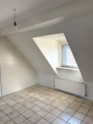 Helle gemütliche Dachgeschosswohnung in ruhiger Seitenstraße – 45888 Gelsenkirchen – Vorschaubild 6