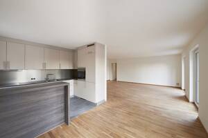 Großzügige 3-Zi.-Wohnung mit schöner Terrasse und großem Garten in bester Aussichtslage – 70192 Stuttgart – Vorschaubild 3