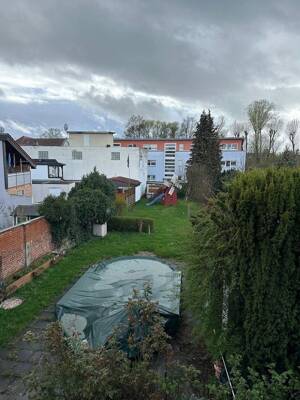 Einfamilienhaus, 500qm Garten, Pool, Loggia & Terrasse – 60437 Frankfurt am Main – Vorschaubild 4
