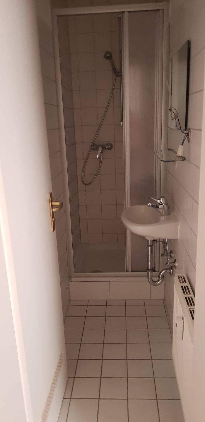 2,5 Zimmer Altbauwohnung nahe Schloss Chemnitz und Parkanlage – Chemnitz – Vorschaubild 2