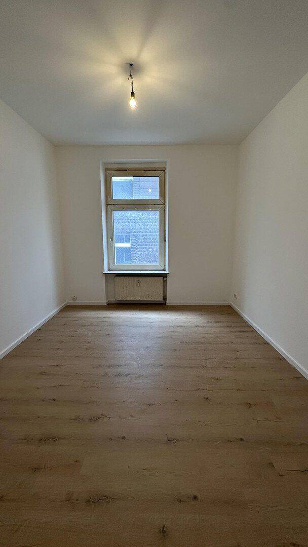 Frisch sanierte Eigentumswohnung mit Altbaucharme in ruhiger Gegend von Wuppertal – Wuppertal – Vorschaubild 4