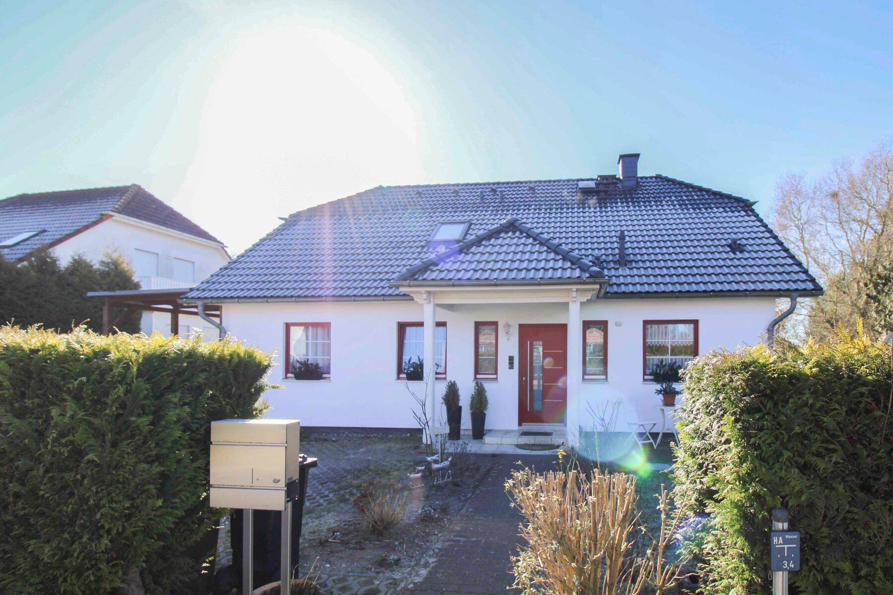Preissenkung: Zwei Wohneinheiten oder großes Einfamilienhaus mit Garten in Dreschvitz – Dreschvitz – Bild 1 von 9