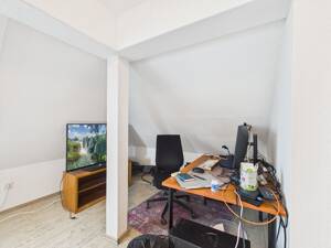 SCHWIND IMMOBILIEN - Charmante Dachgeschosswohnung mit besonderem Flair in zentraler Lage – 64293 Darmstadt – Vorschaubild 7