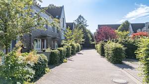 Geräumiges Townhouse mit 6 Zimmer und ausgebautem Dachgeschoss in familienfreundlicher Wohnlage – 22397 Hamburg – Vorschaubild 2