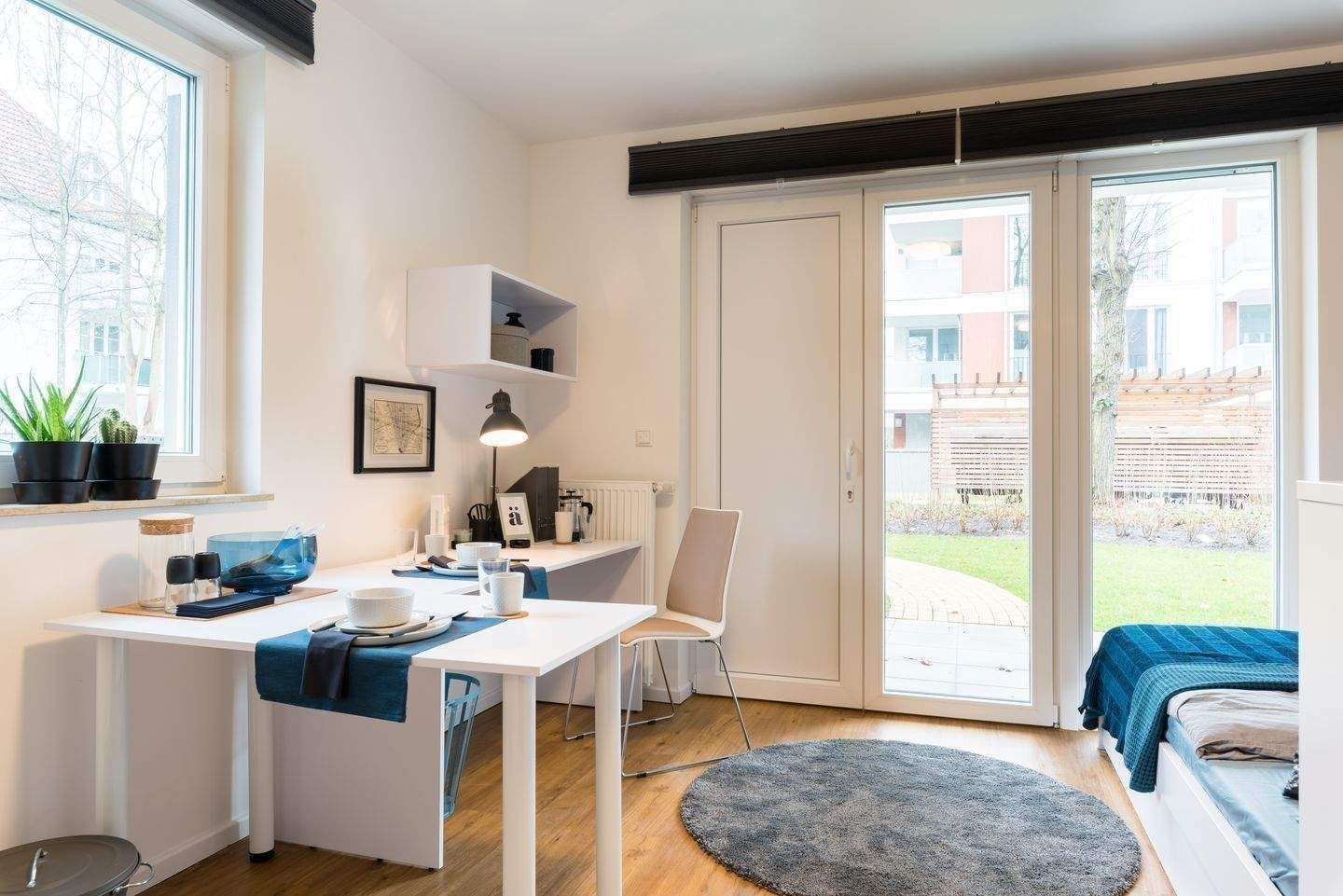 Helles möbliertes Apartment mit eigener Terrasse und ALL-IN-Miete am Campus Babelsberg – Potsdam – Vorschaubild 3