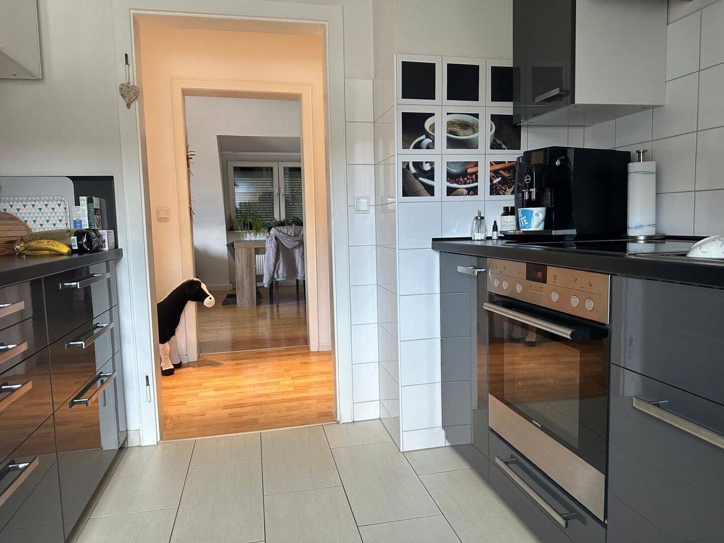 Ansprechende, lichtdurchflutete 3 Zimmer Wohung in einem 3 Parteienhaus – Nürnberg – Vorschaubild 4