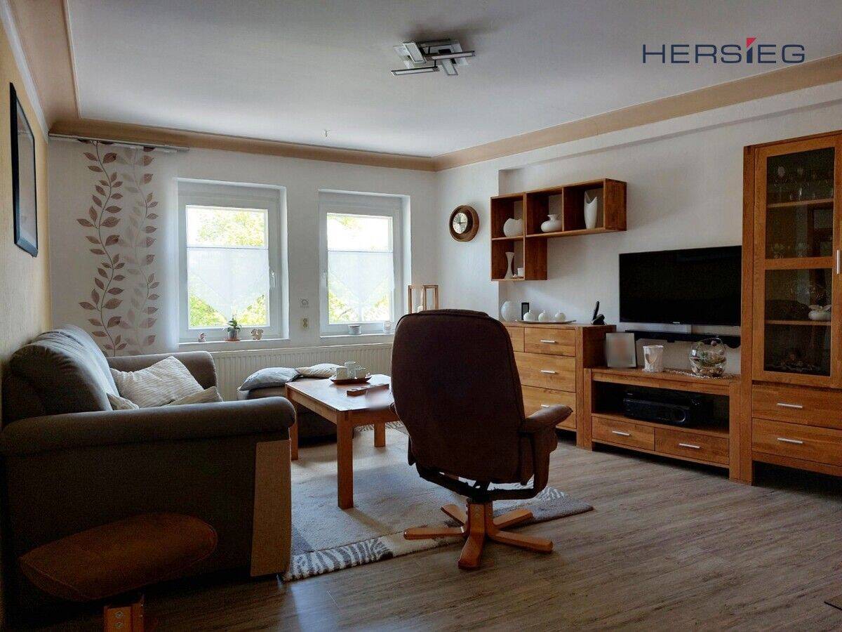 Großzügiges Wohnhaus mit vielseitigen Nutzungsmöglichkeiten in Buchholz – Annaberg-Buchholz – Vorschaubild 4