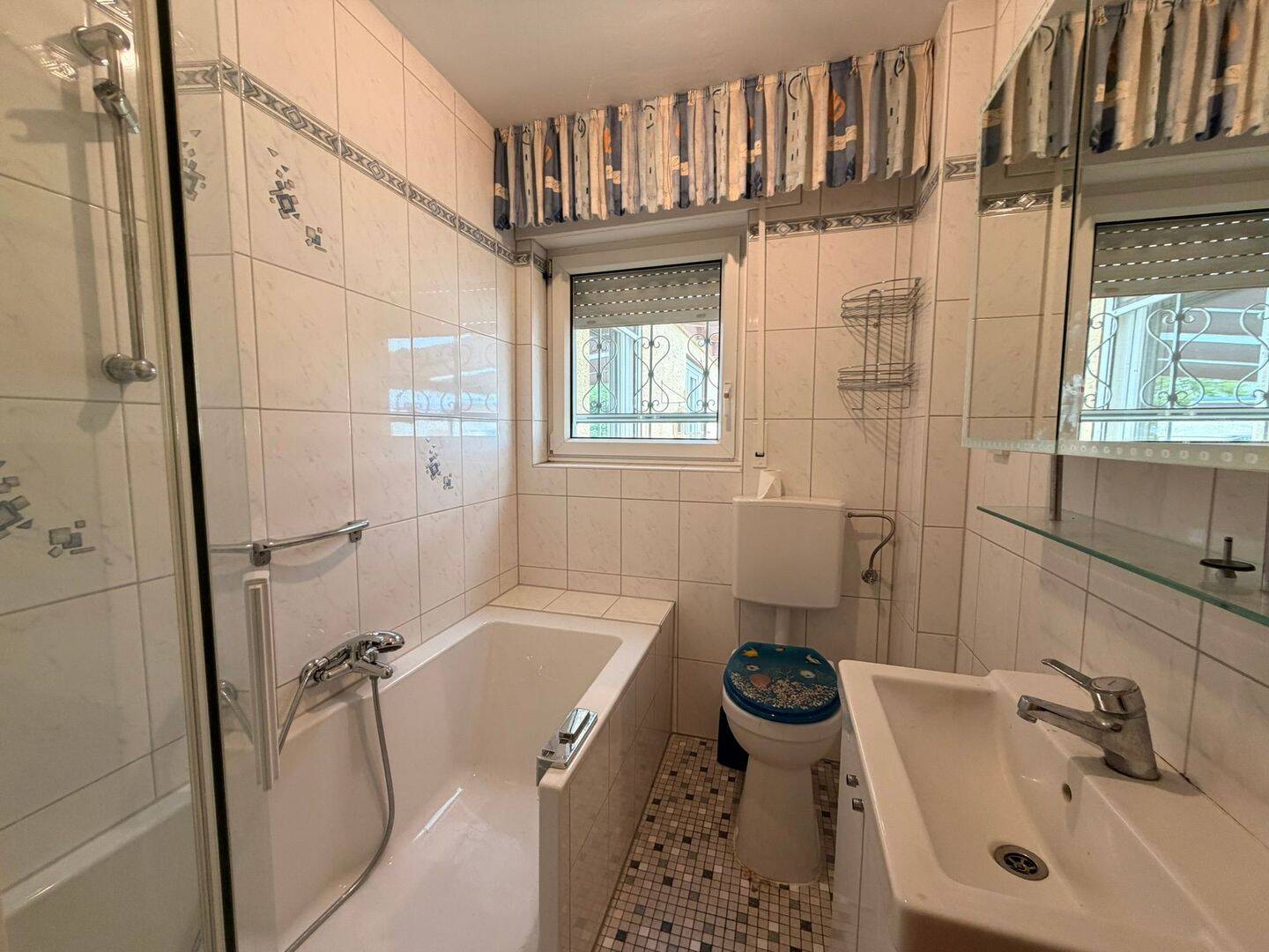 Hermann Immobilien: Zweifamilienhaus mit großem Grundstück in Bruchköbel – Bruchköbel – Vorschaubild 9