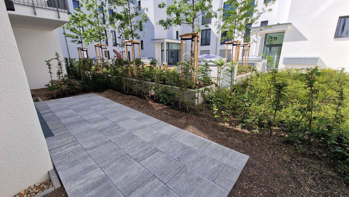 Moderne 2-Zimmer-Terrassenwohnung mit EBK/Fußbodenheizung