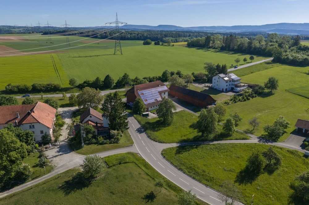 Viel Platz für Ideen: Bauernhaus mit Scheune & Schuppen an der Panoramastraße – Stühlingen – Vorschaubild 4