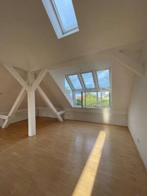 Exklusive provisionsfreie Dachgeschosswohnung mit Galerie und Wintergarten und separatem Appartement – 81541 München – Vorschaubild 8