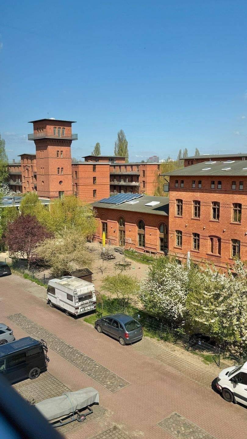 AM RUMMELSBURGER SEE - AUSSERGEWÖHNLICHES BAUDENKMAL - HOHE DECKEN, BALKON & PKW-STELLPLATZ – Berlin – Vorschaubild 4