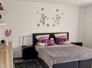 Modernisierte 2-Zimmer-Wohnung mit Balkon und Garage in der Karlsruher Oststadt – 76131 Karlsruhe – Vorschaubild 5