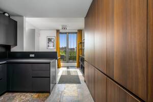 Seltenes Angebot: Berlin-Mitte, 7. Etage. Ruhig, kernsaniert & lichtdurchflutet über den Dächern. – 10117 Berlin – Vorschaubild 9