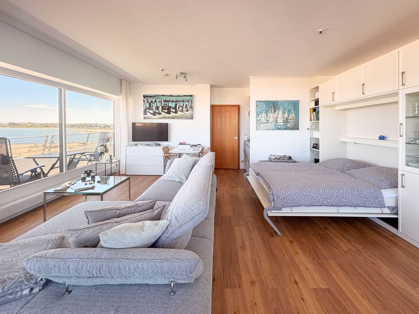 Panoramablick auf die Ostsee - Modernisiertes Apartment mit Eckbalkon – Lübeck – Vorschaubild 7