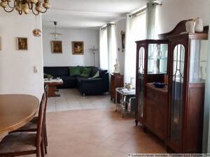Nur ca. 95 km bis Berlin *** Platz ohne Ende? Fast. Vierseitenhof mit 8 Zimmern, 2 Küchen, 4 Bädern, Scheune, Stallungen, Badeteich u.m. und 6.725 m² – 12307 Berlin – Vorschaubild 7