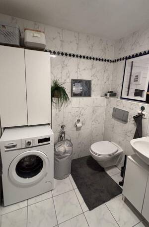 * WG geeignet * Frei * Sehr schöne 2-Zimmer-Wohnung * Loggia * Südvorstadt * – 4275 Leipzig – Vorschaubild 8