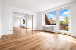 Courtagefrei: Außergewöhnlich viel Raum unter dem Dach - 141 m² Wohnung plus ca. 50 m² ausbau... – 22559 Hamburg – Vorschaubild 9