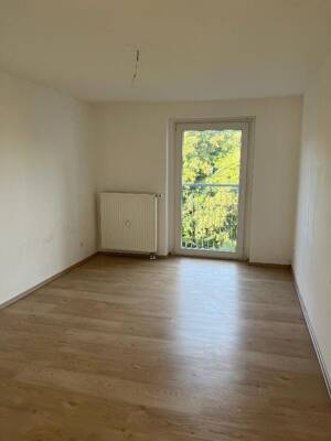 2 Raum Wohnung in ruhiger Lage 2.OG Rechts mit Balkon – 9599 Freiberg – Vorschaubild 3