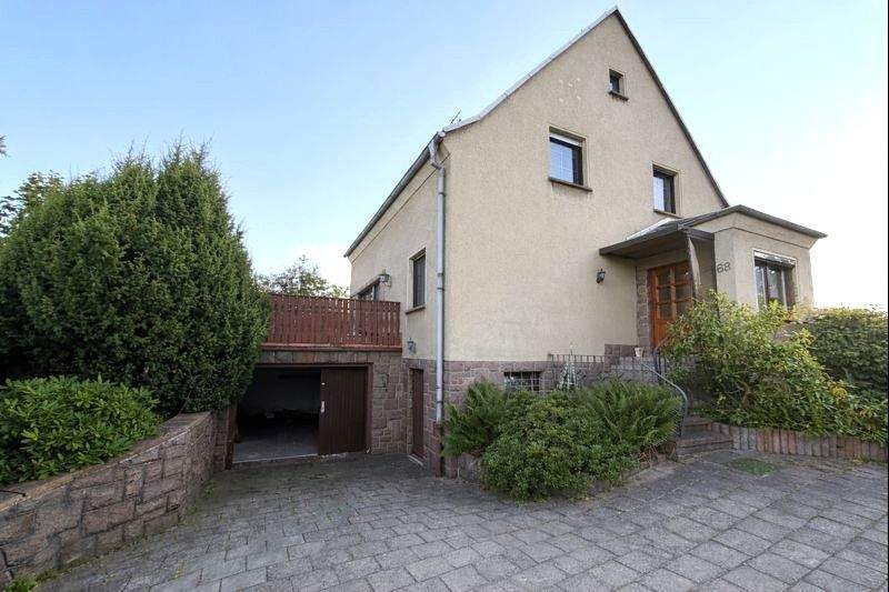 Familienfreundliches Einfamilienhaus mit Garten, Garage und Terrasse – Penig – Bild 1 von 9