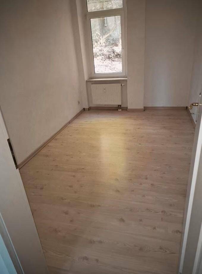 Objekt-Nr.: 5026 - vermietete 2-Zimmer-ETW im EG mit Wanne in Denkmalschutzobjekt in Plauen – Plauen – Vorschaubild 3