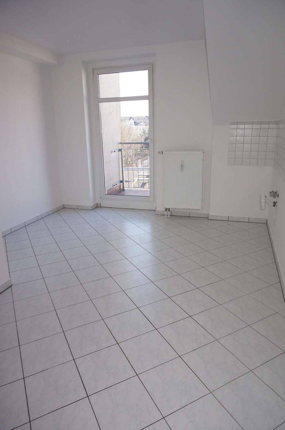 TOP Dachgeschoss-Whg. mit sonnigem West-Balkon – Chemnitz – Vorschaubild 4