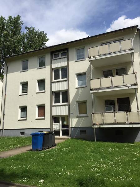 Wohn(t)raum: renovierte 2-Zimmer-Wohnung mit Dusche