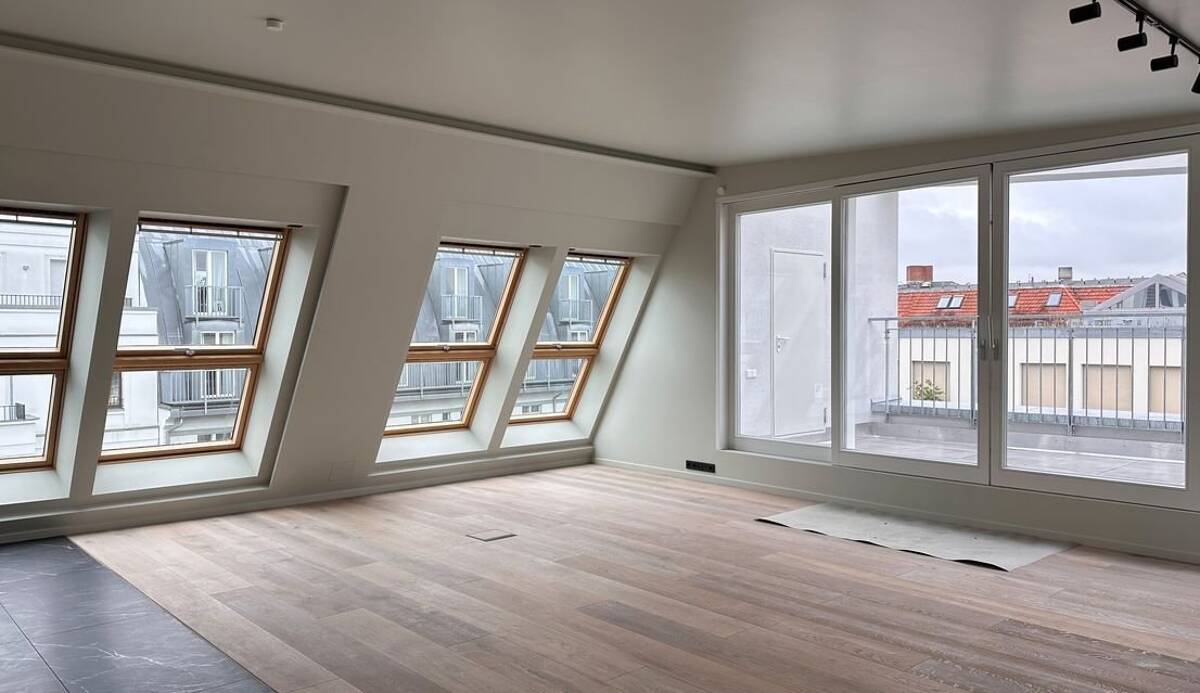 Helle DG-Wohnung mit Terrasse und Blick auf den Innenhof – in direkter Nähe zum Kurfürstendamm – 10707 Berlin – Bild 1 von 9