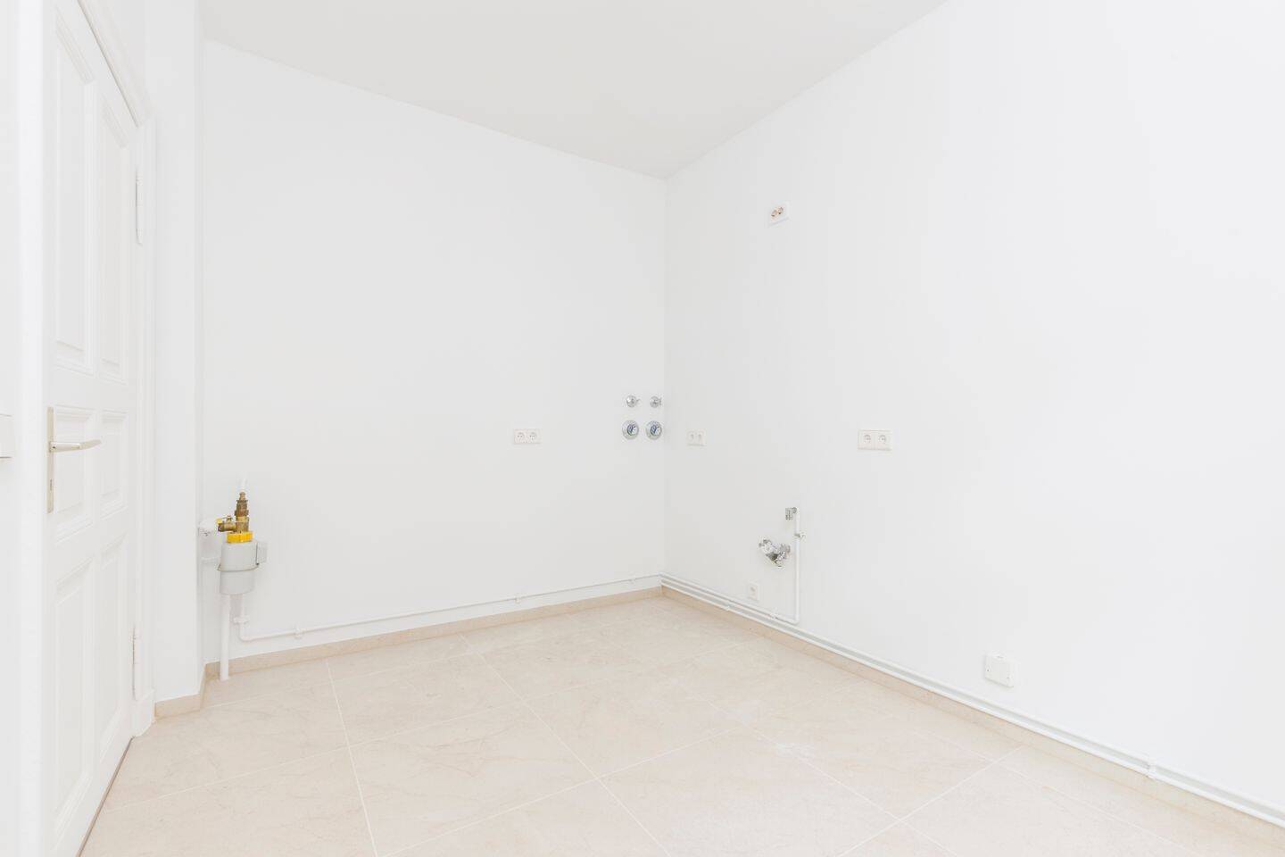 Charmante Altbauwohnung in begehrter Kiezlage von Prenzlauer Berg – Berlin – Vorschaubild 9