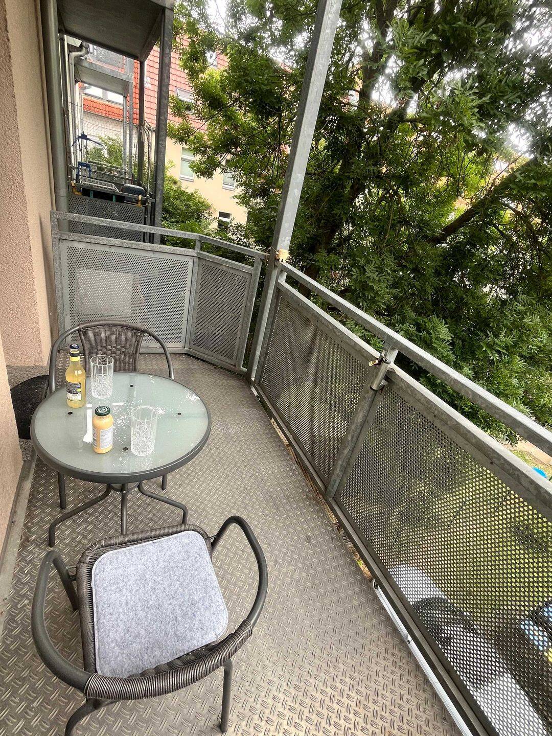 Sonniger Balkon, ruhige Lage, 10 Min. zum Anger – 2-Zi.-Wohnung – Erfurt – Vorschaubild 2